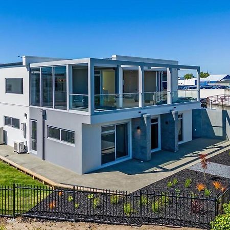 Location And Luxury In Timaru Apartment Exterior photo