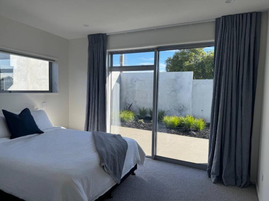 Location And Luxury In Timaru Apartment Exterior photo